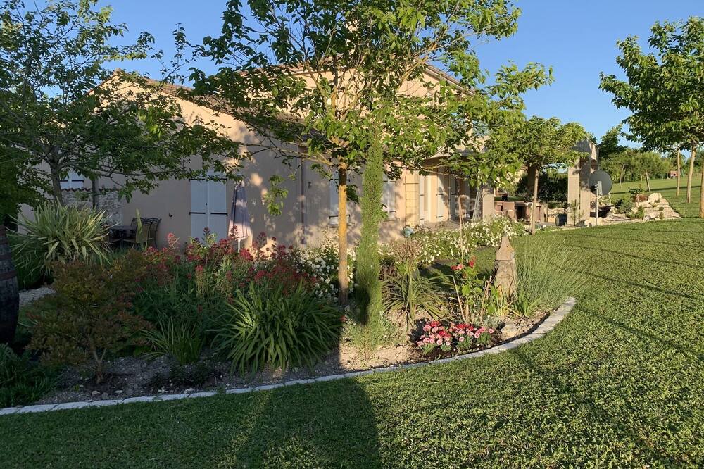 Photo of Outdoor in Segonzac