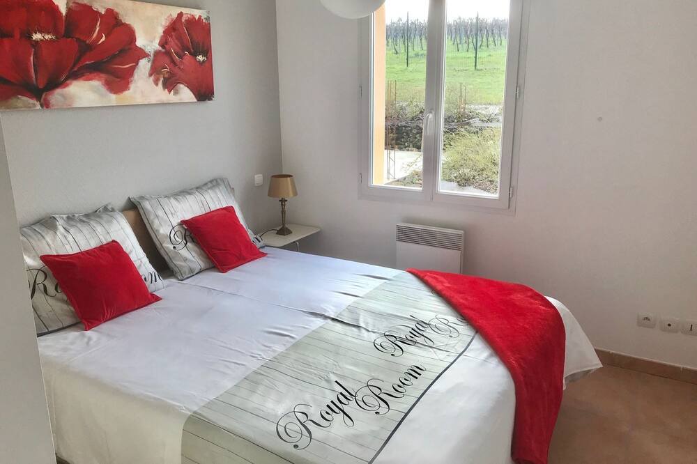 Photo of Bedroom in Segonzac