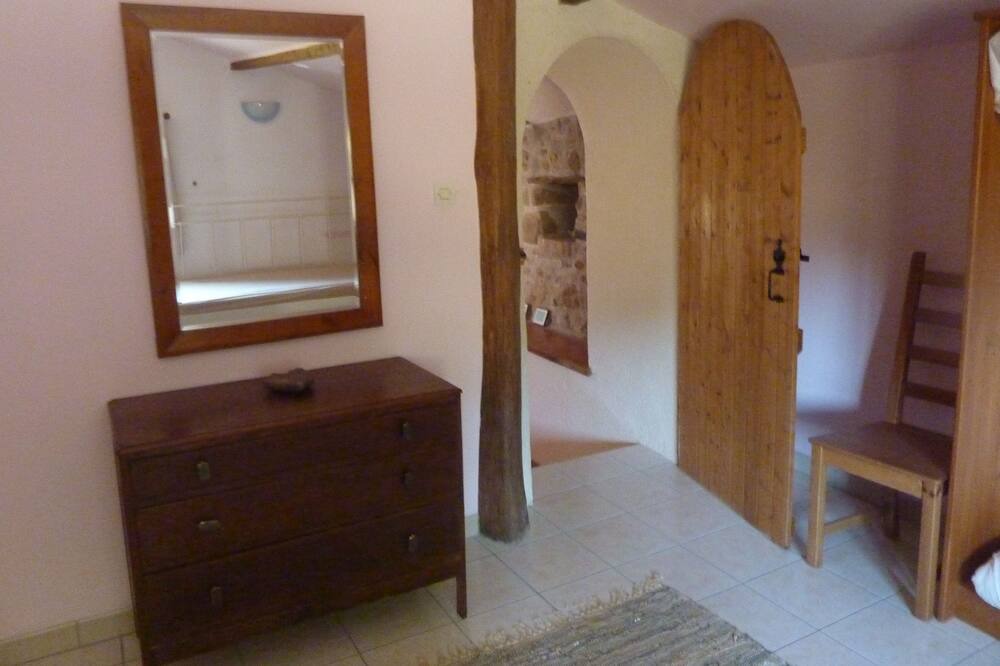 Photo of Bedroom in Chiche