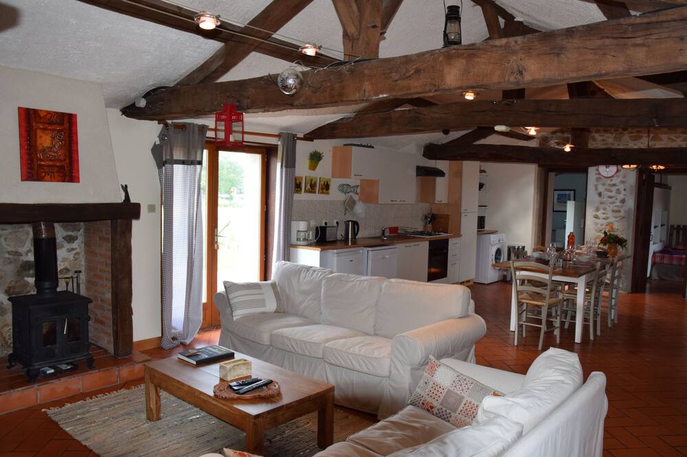 Photo of Livingroom in Chiche