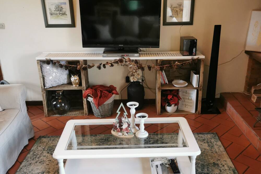 Photo of Livingroom in Chiche