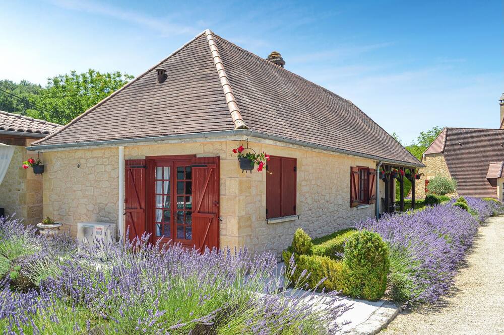 Photo of Outdoor in Saint-Andre-dAllas