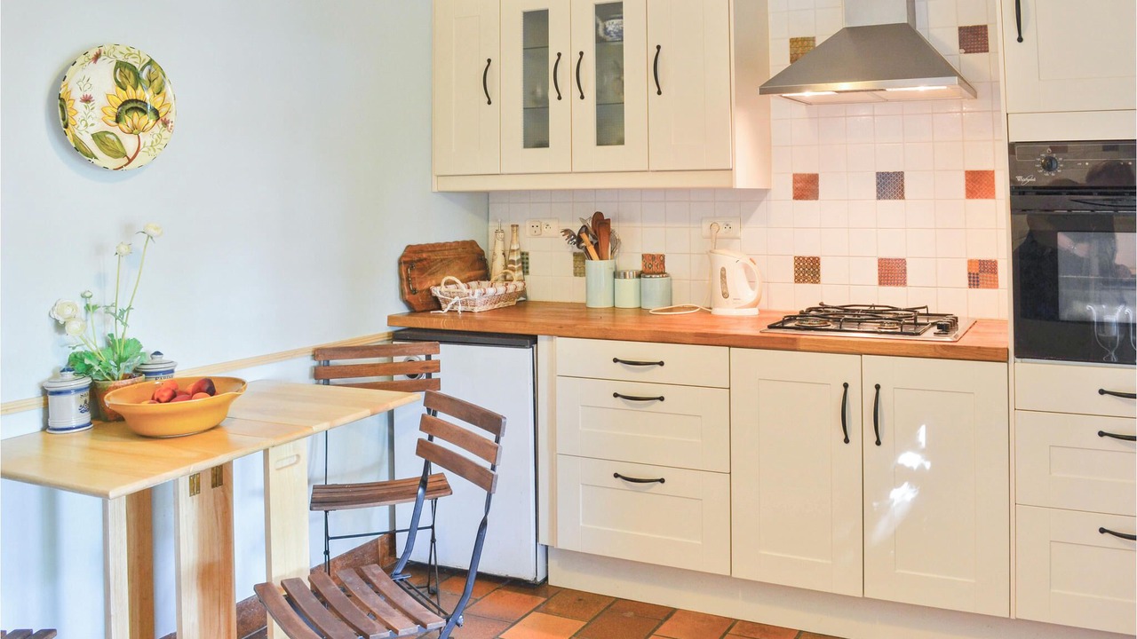 Photo of Kitchen in Velines