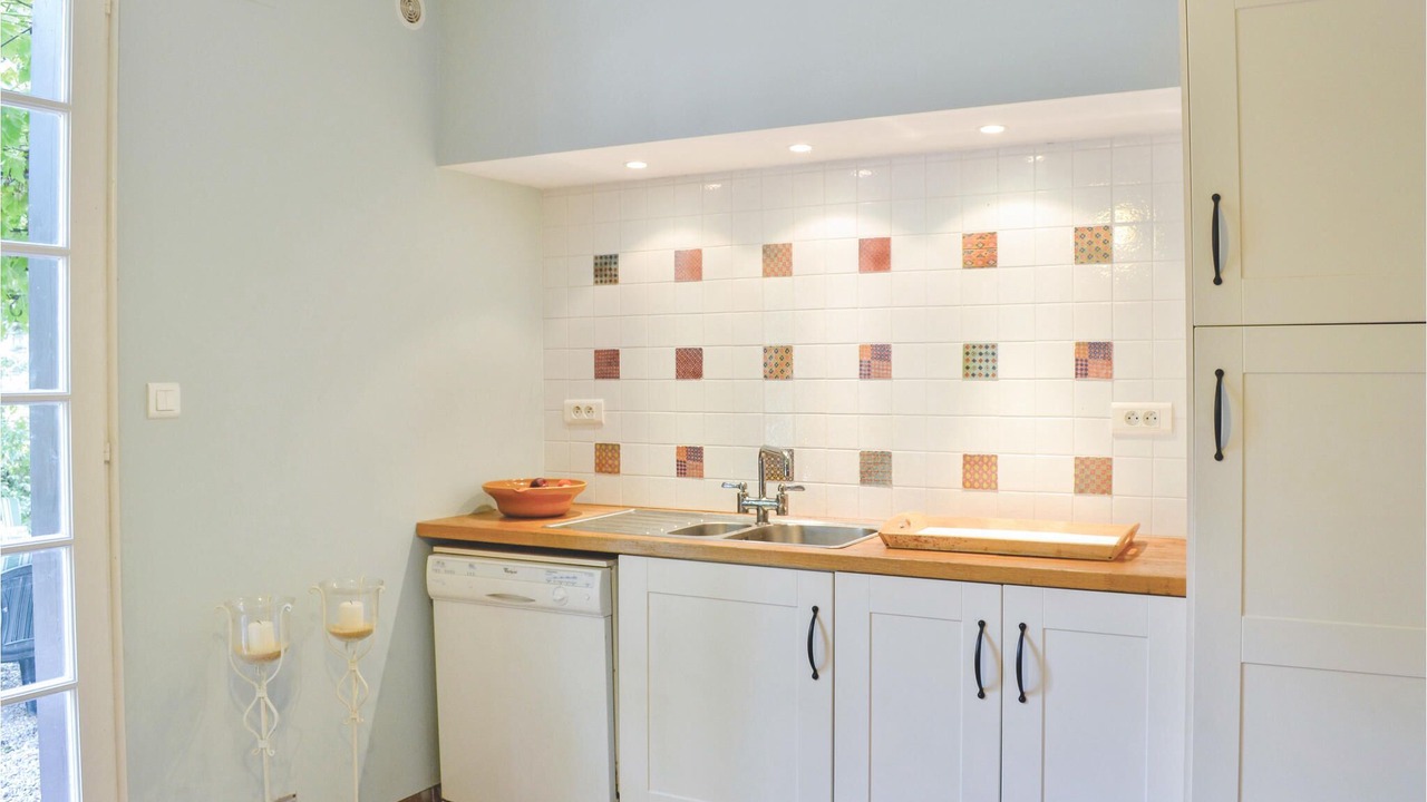 Photo of Kitchen in Velines