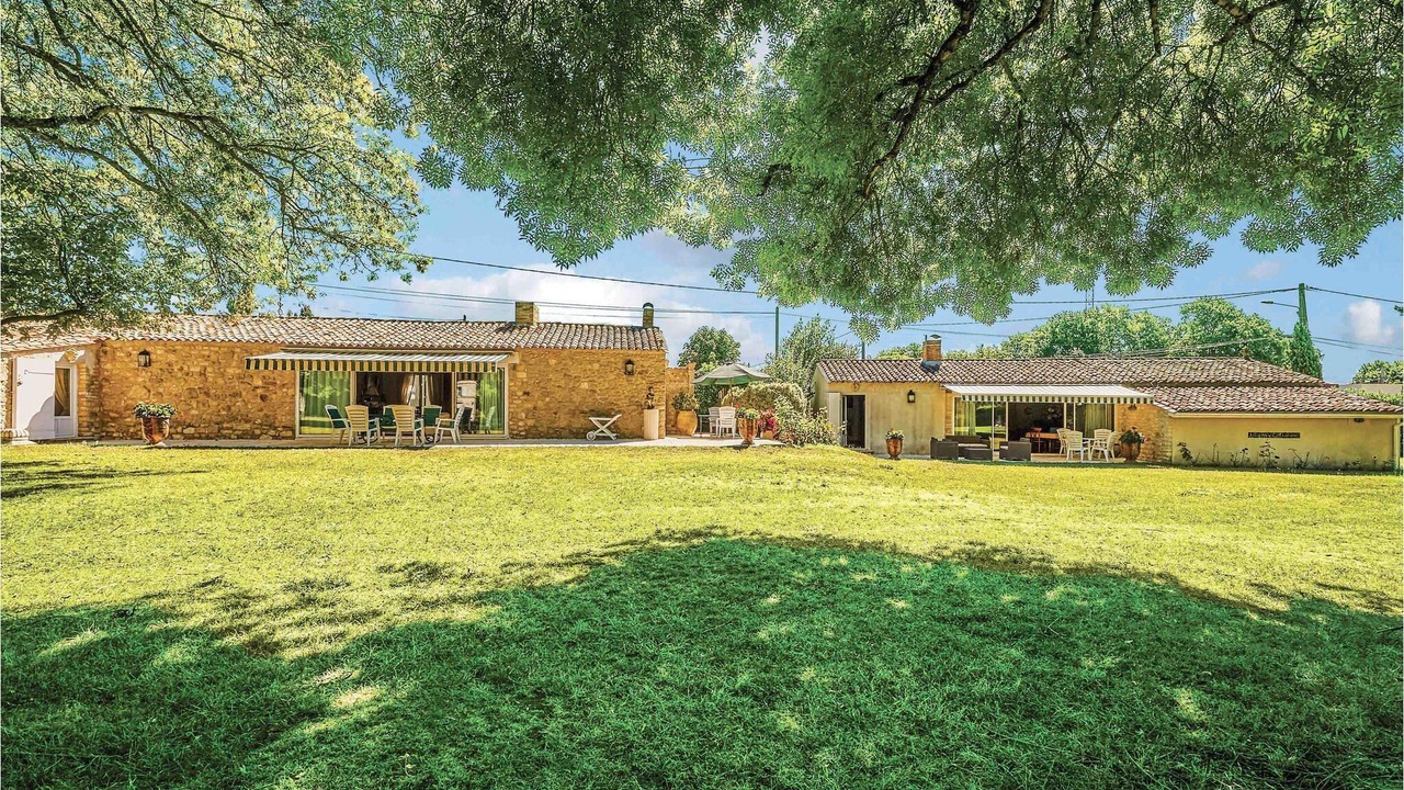Photo of Outdoor in Saint-Vivien-de-Medoc