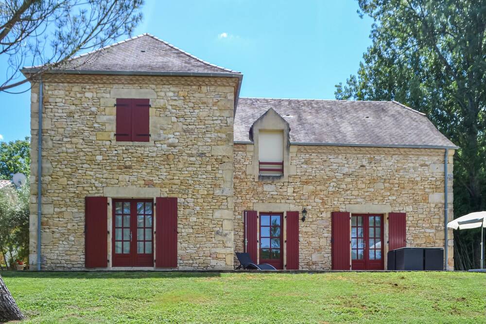 Photo of Outdoor in Saint-Andre-dAllas