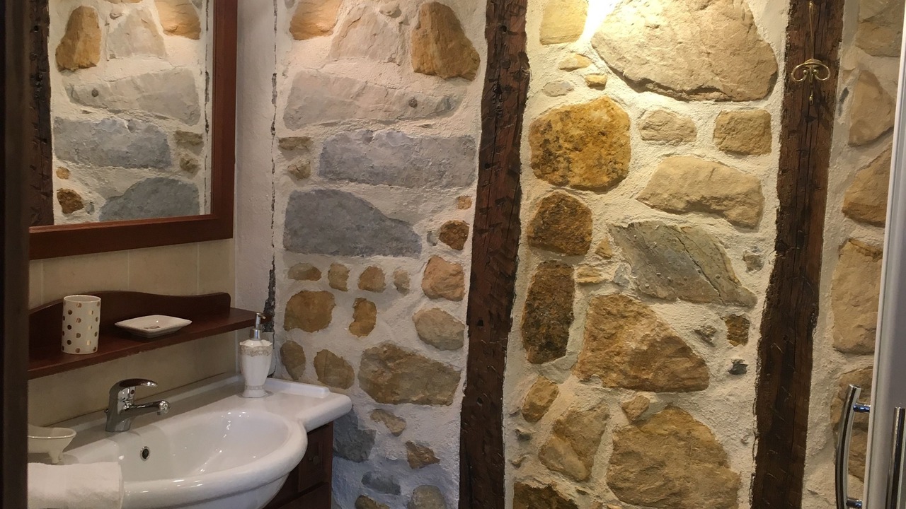 Photo of Bathroom in Oloron-Sainte-Marie