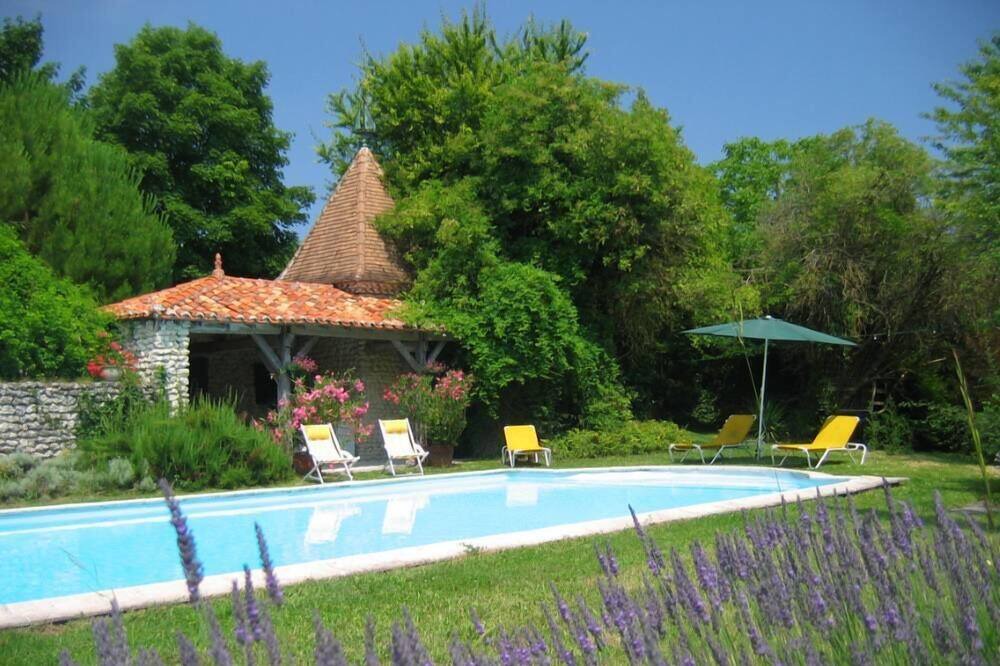 Photo of Outdoor in Palluaud