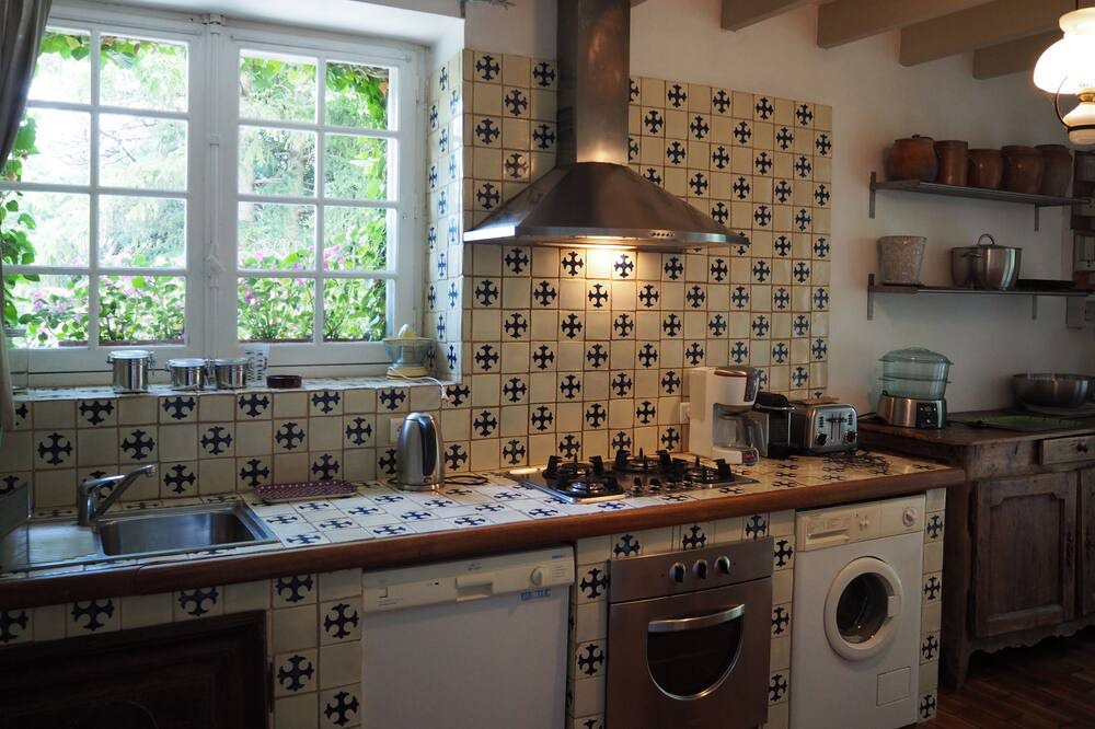 Photo of Kitchen in Palluaud