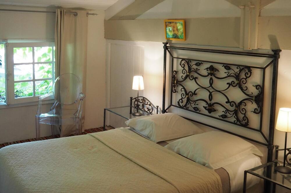 Photo of Bedroom in Palluaud