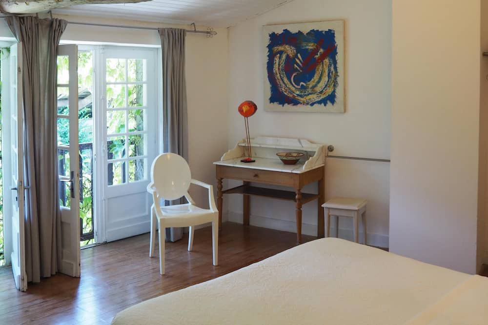 Photo of Bedroom in Palluaud