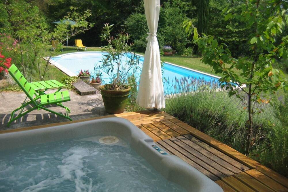 Photo of Outdoor in Palluaud