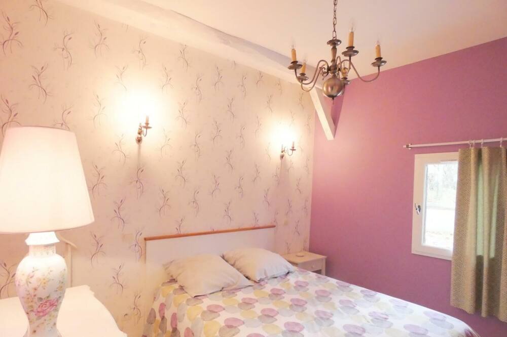 Photo of Bedroom in Bascons
