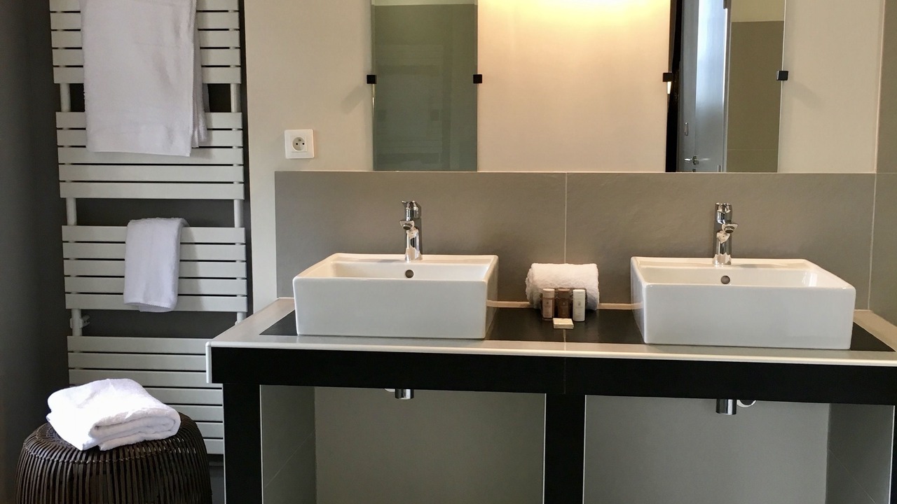 Photo of Bathroom in Saint-Emilion