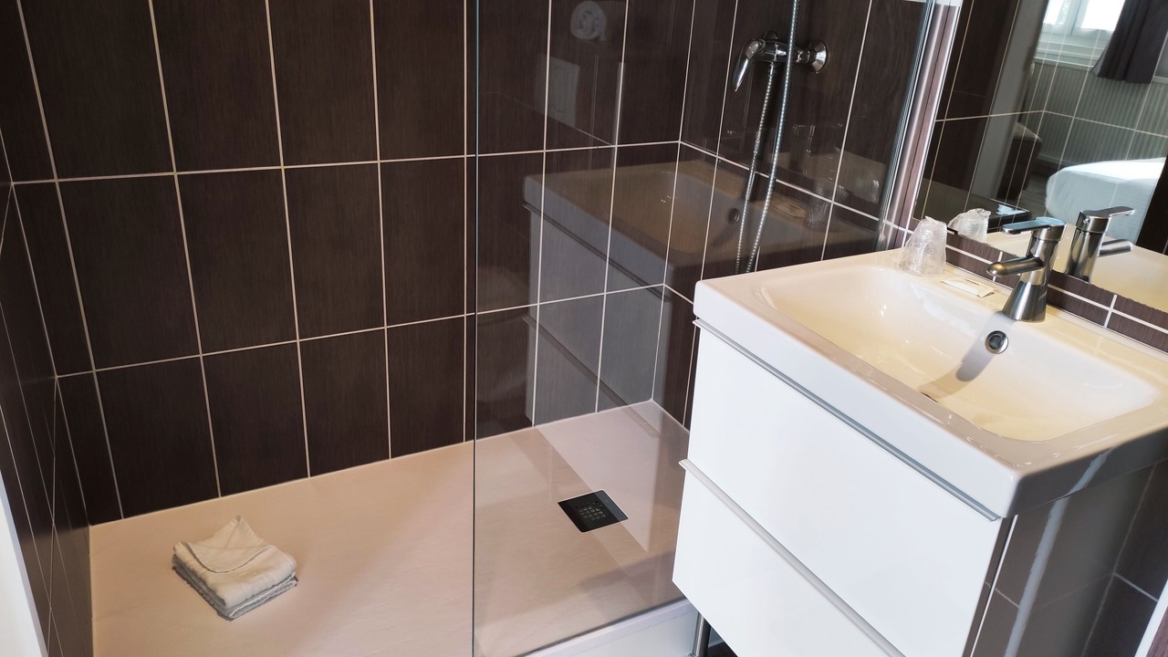 Photo of Bathroom in Rochefort