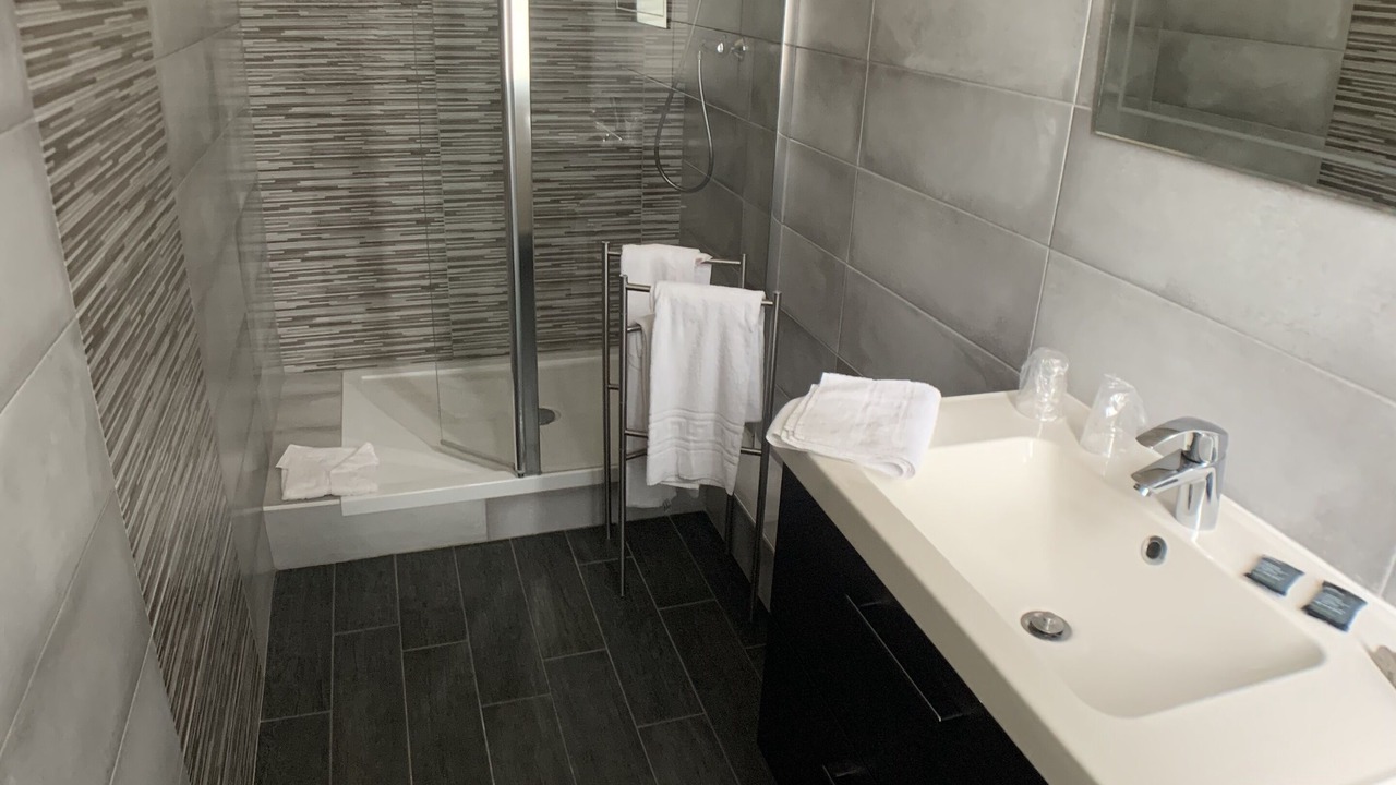 Photo of Bathroom in Rochefort