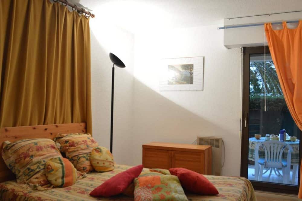 Photo of Bedroom in Frejus Plage