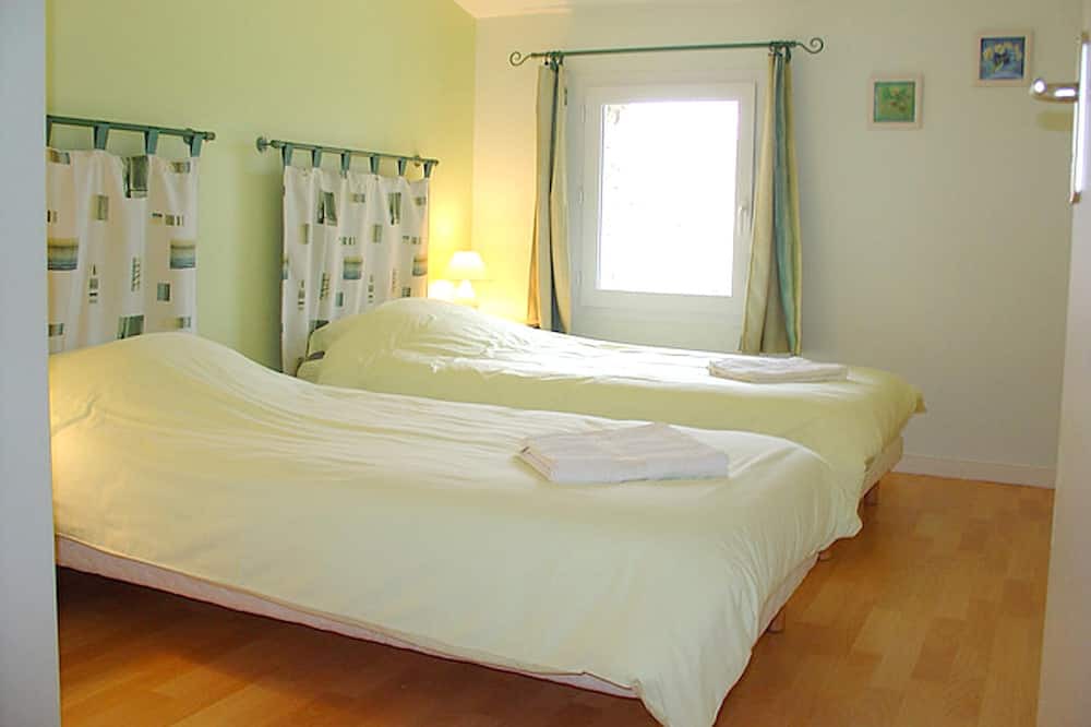 Photo of Bedroom in Saint-Vincent-la-Chatre