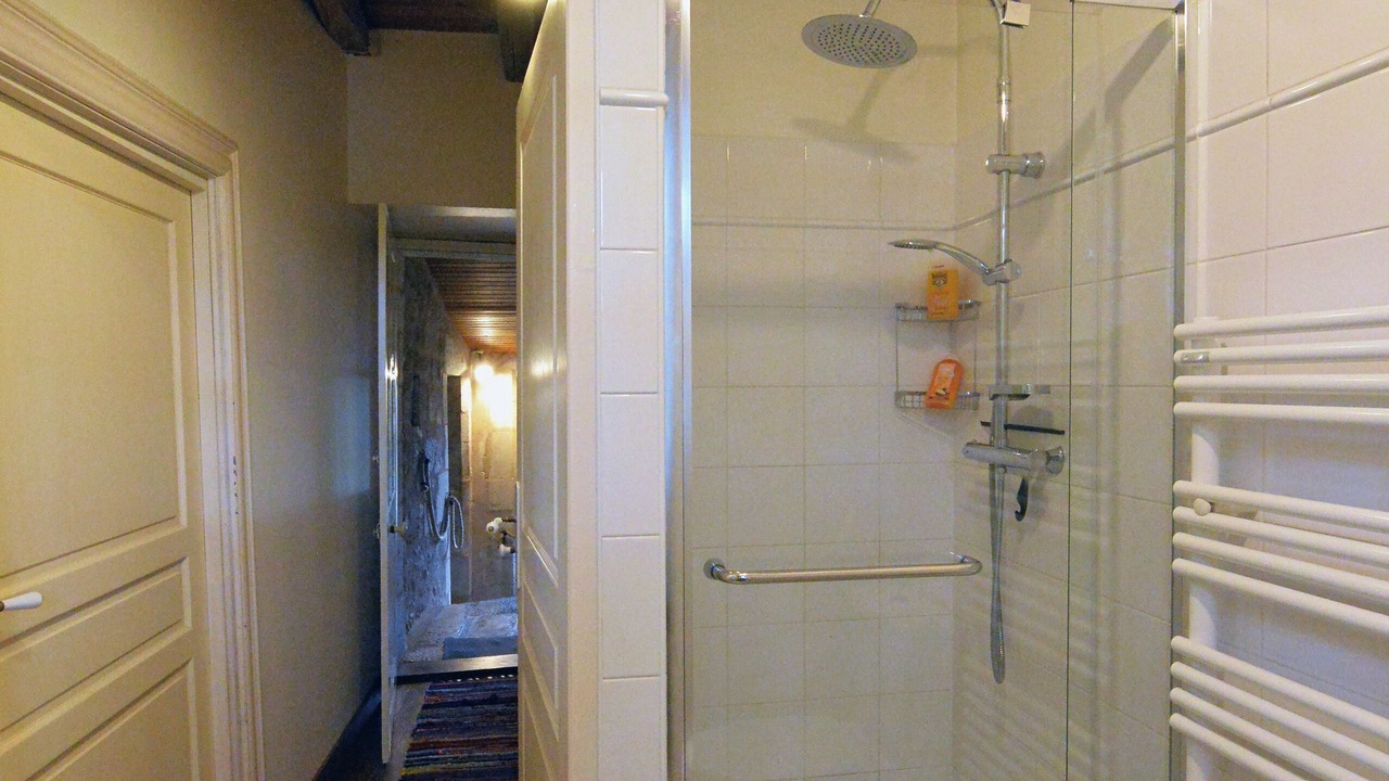 Photo of Bathroom in Azay-le-Brule