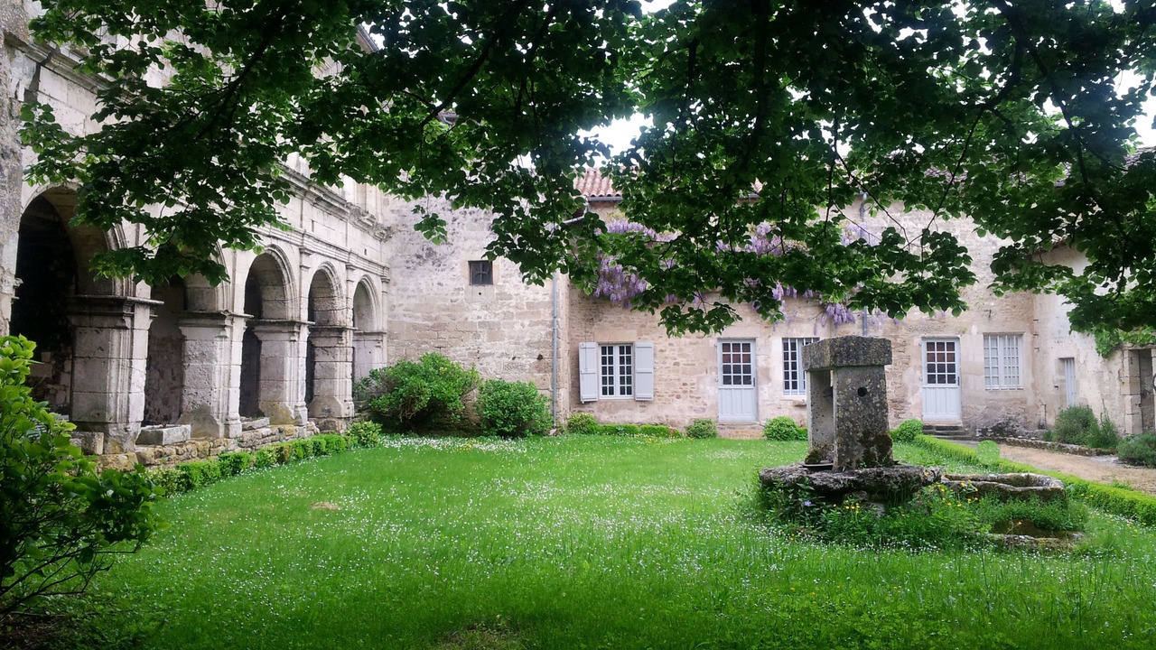 Photo of Outdoor in Azay-le-Brule