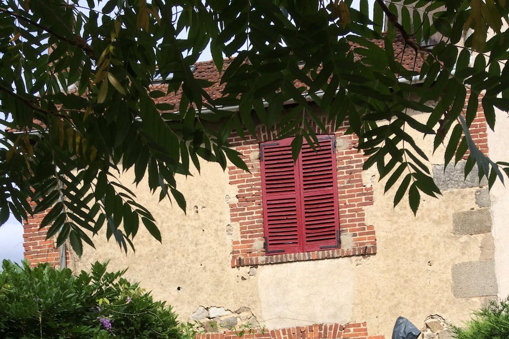 Photo of Patio Balcony in Aubusson