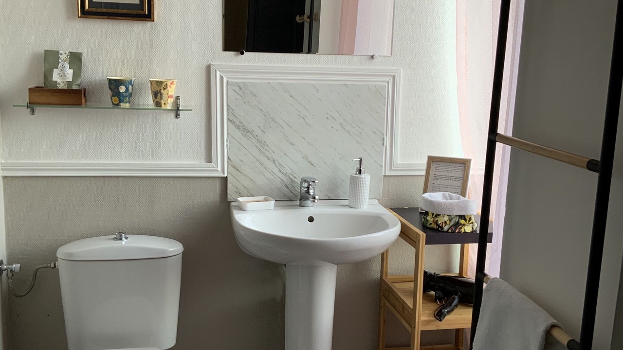 Photo of Bathroom in La Souterraine