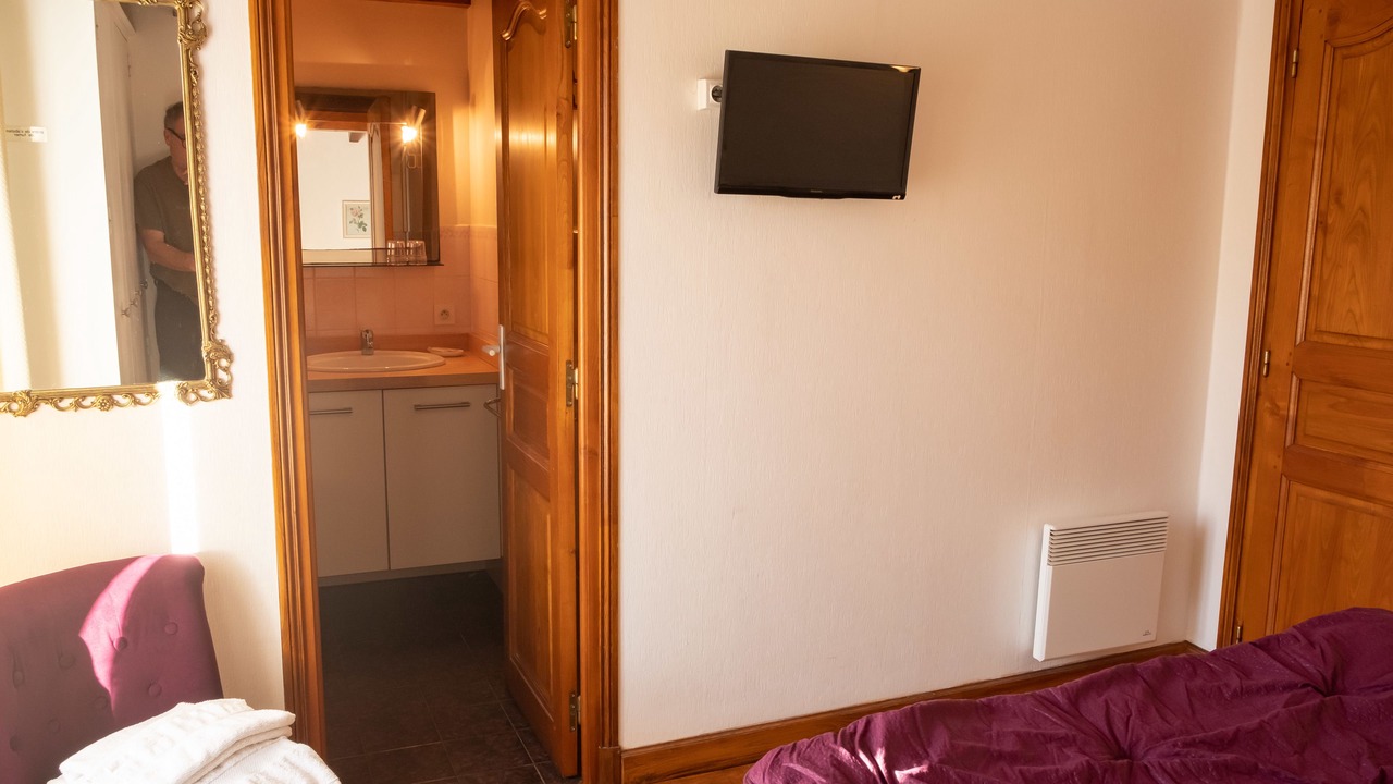 Photo of Bathroom in Saint-Jean-Pied-de-Port