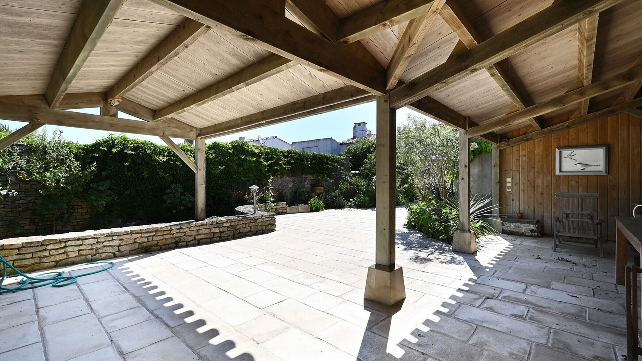 Photo of Patio Balcony in Saint-Clement-des-Baleines