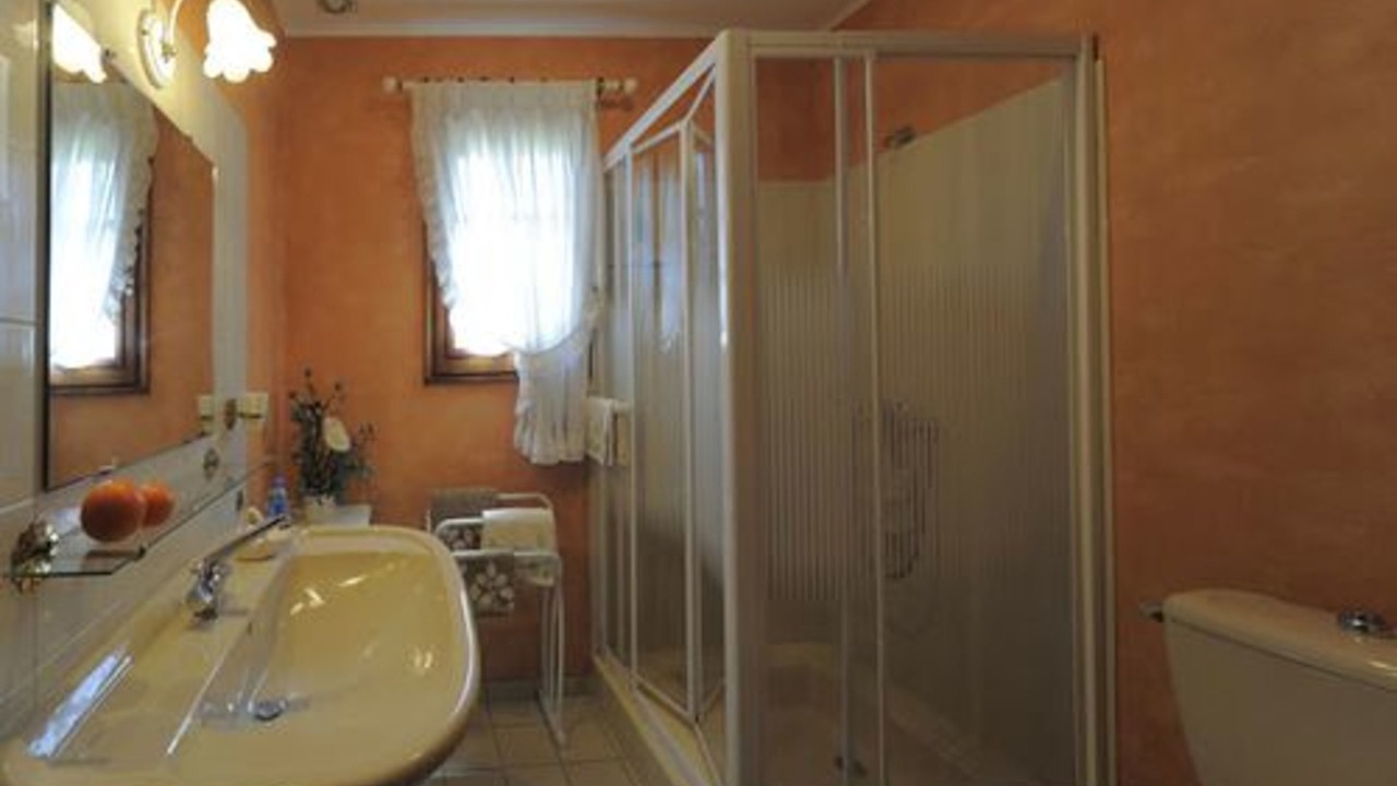 Photo of Bathroom in Gujan-Mestras