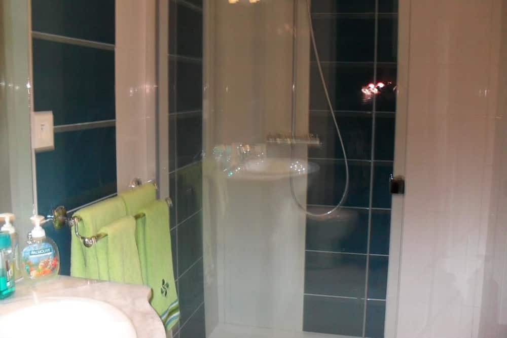 Photo of Bathroom in Saint-Jean-le-Vieux