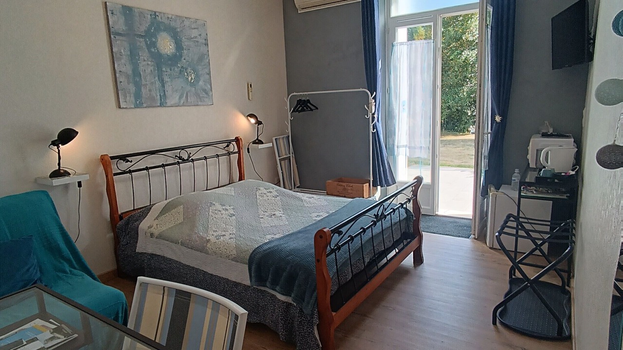 Photo of Bedroom in Saint-Paul