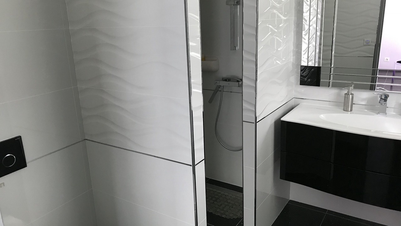 Photo of Bathroom in Saint-Junien