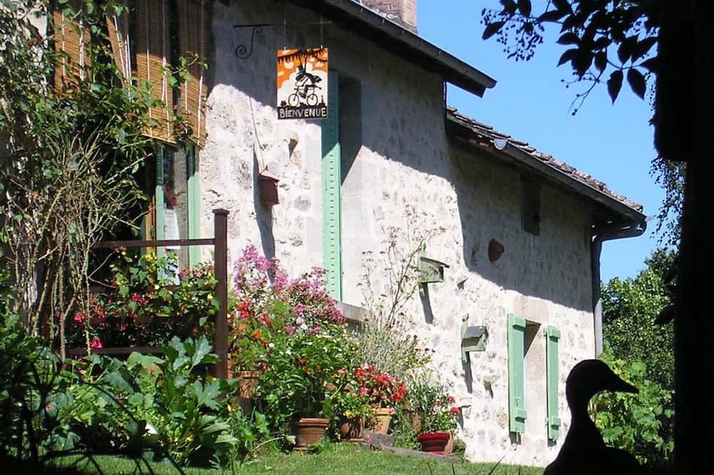Photo of Outdoor in Peyrat-le-Chateau