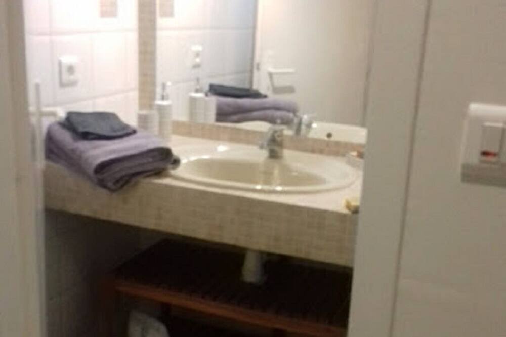 Photo of Bathroom in Cadillac