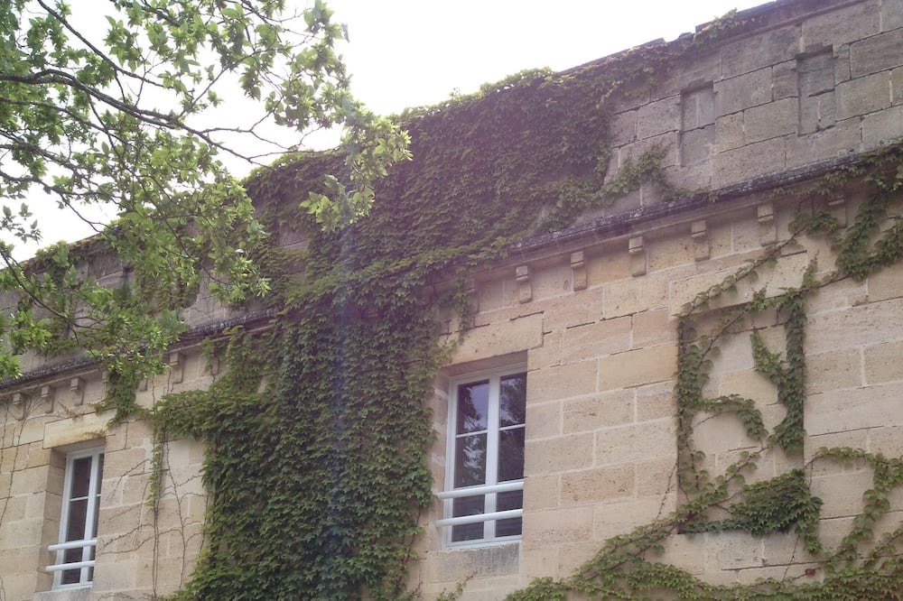 Photo of Outdoor in Bourg-sur-Gironde