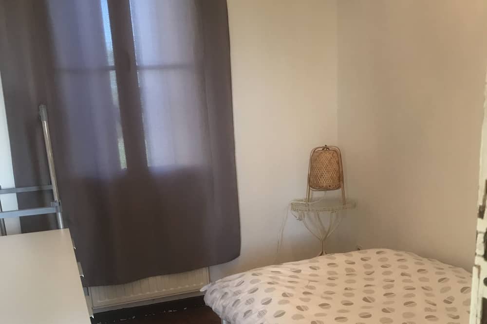 Photo of Bedroom in Bourg-sur-Gironde