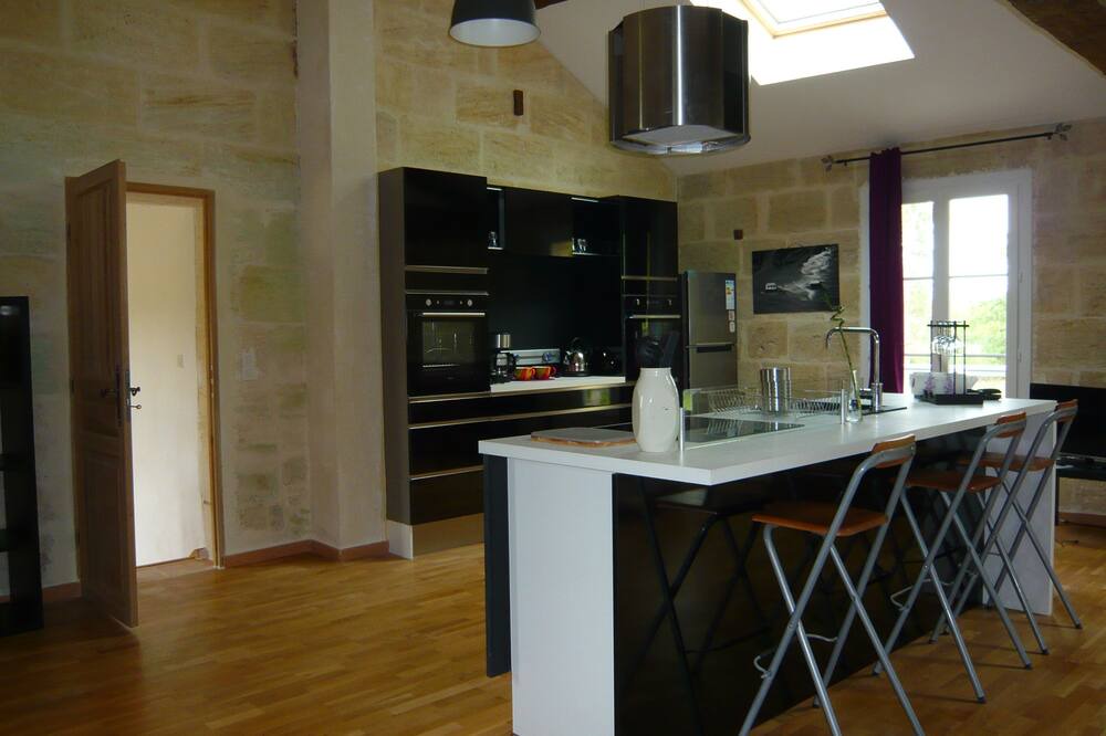 Photo of Kitchen in Bourg-sur-Gironde