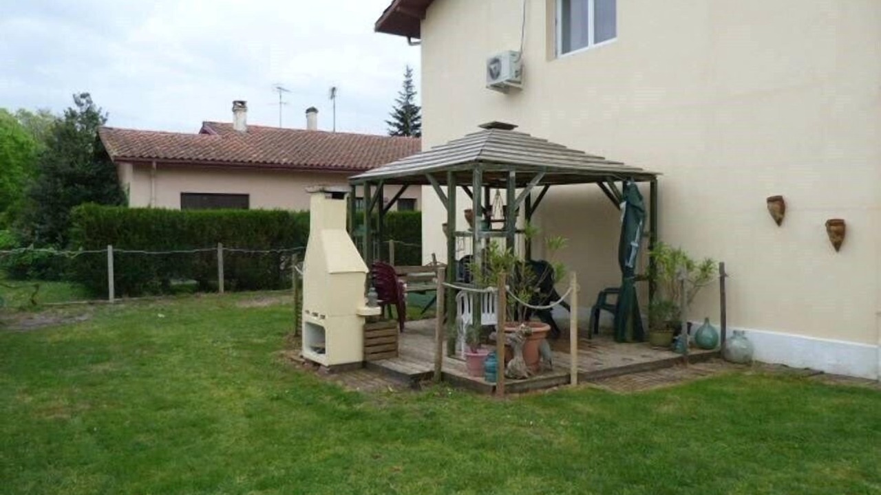 Photo of Outdoor in Bias
