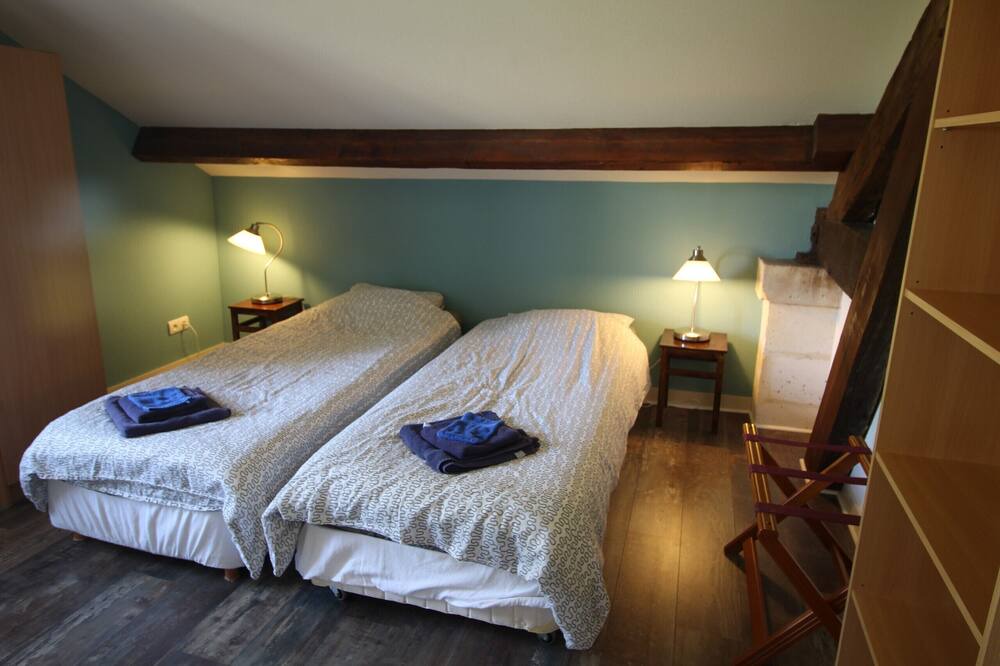 Photo of Bedroom in Salles-Lavalette