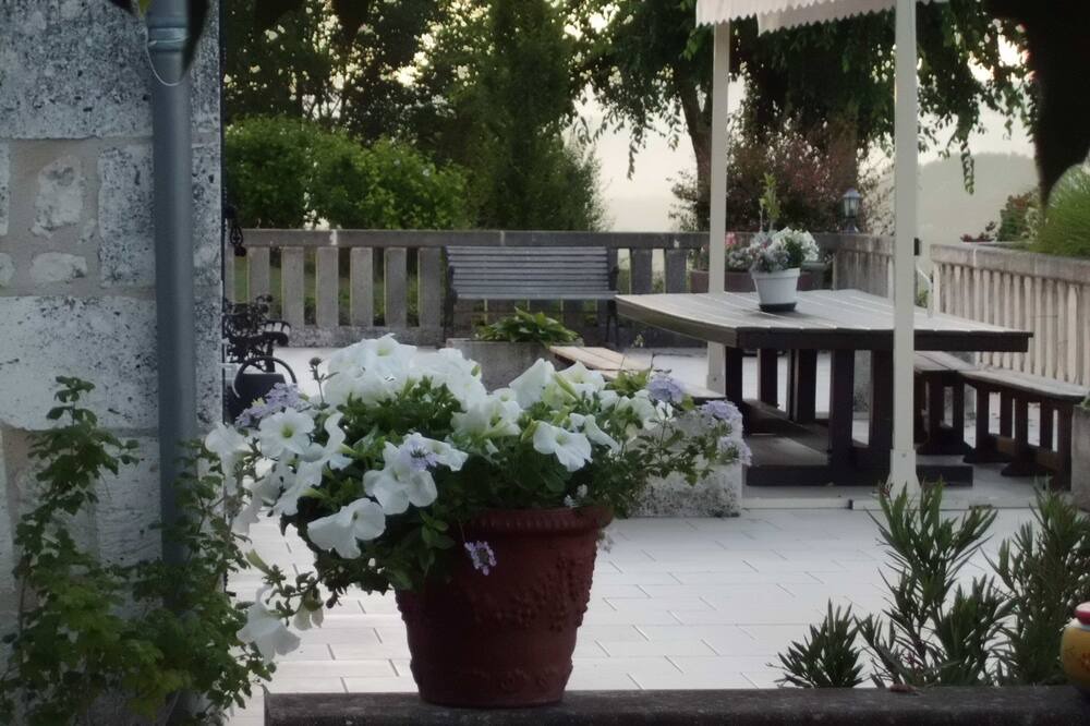 Photo of Outdoor in Salles-Lavalette