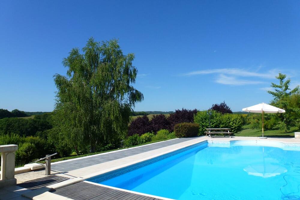 Photo of Outdoor in Salles-Lavalette