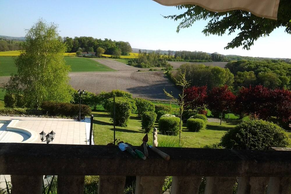 Photo of Outdoor in Salles-Lavalette