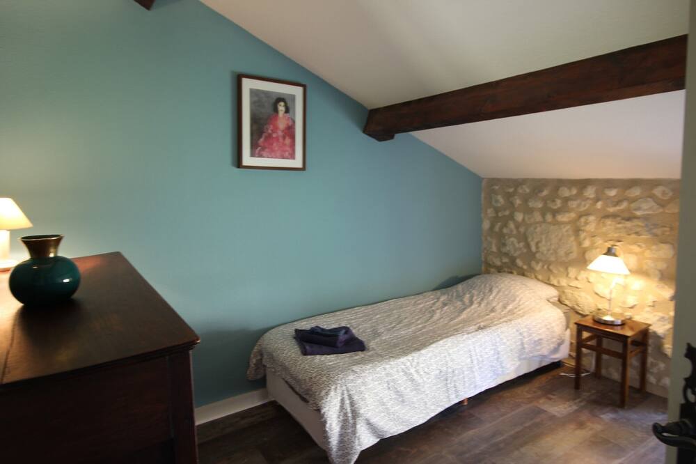 Photo of Bedroom in Salles-Lavalette