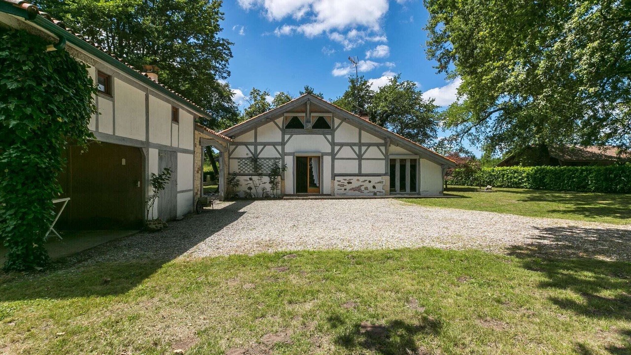 Photo of Outdoor in Laluque