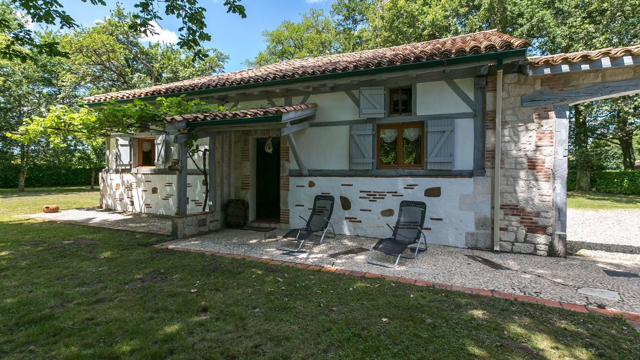 Photo of Outdoor in Laluque