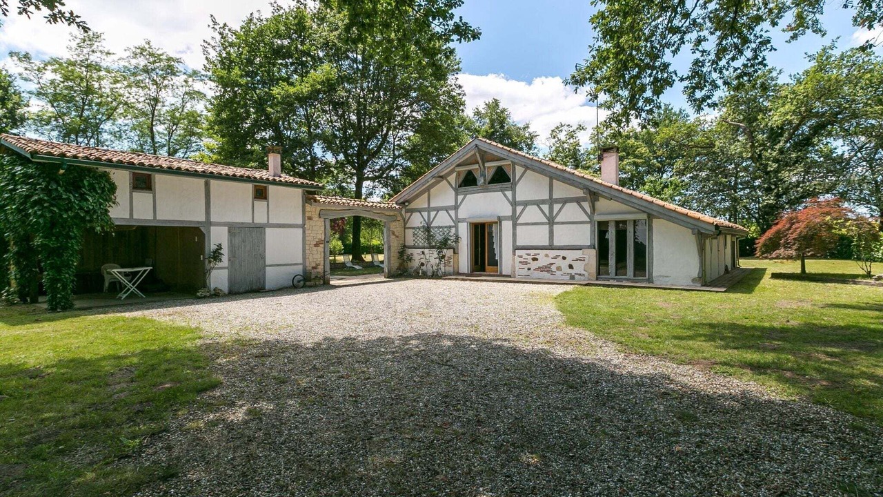 Photo of Outdoor in Laluque