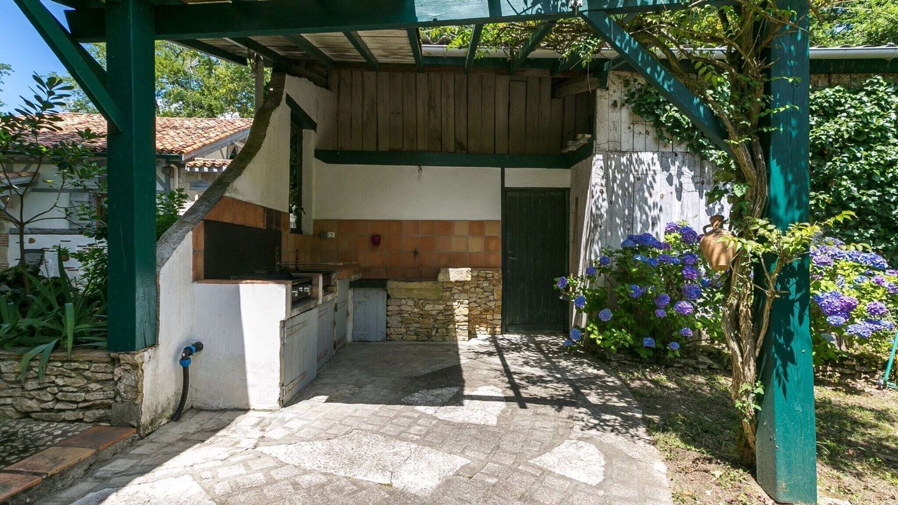 Photo of Outdoor in Laluque
