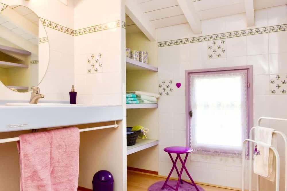 Photo of Bedroom in Mano