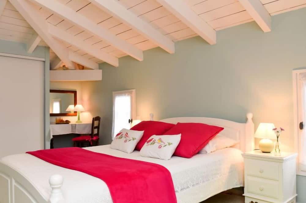 Photo of Bedroom in Mano