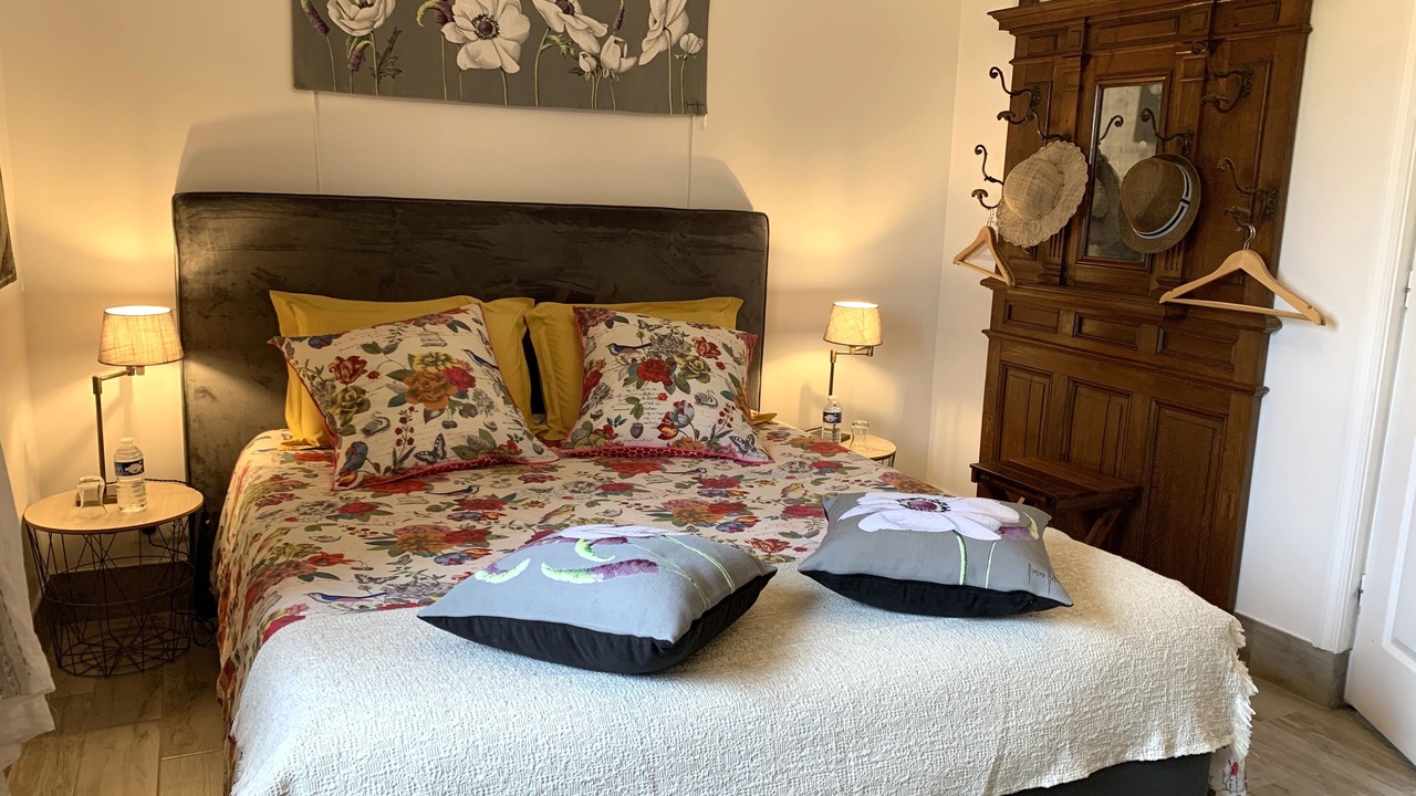 Photo of Bedroom in Chauray